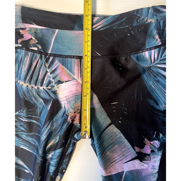 Fabletics Leggings Womens XS Extra Small Gia PowerLite Crop Capri Havana Pockets - Picture 9 of 10
